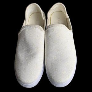 Danskin Slip On Shoes Women’s 9 Cream Vegan Textile Memory Foam Casual Comfort
